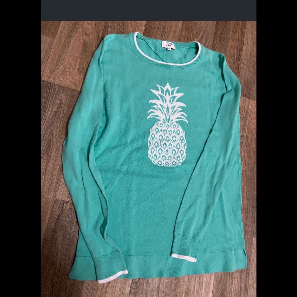 Crown and Ivy Sweater